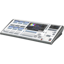 Avolites Arena er en profesjonell lyskonsoll med stor kontrollflate, doble berøringsskjermer, hvit